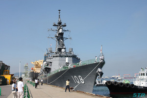 海上自衛隊の護衛艦を見てきました