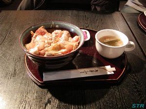 清まるのとんかつパフェ