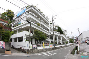 沢田マンションを見学