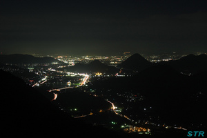 坂出城山園地から夜景を見る