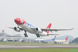 高松空港からスイスへのチャーター便初運航
