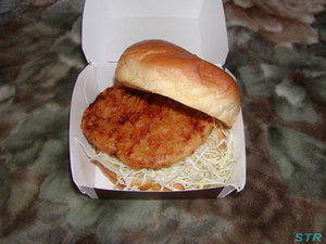 今日の昼食 マクドナルドのチキンタツタ