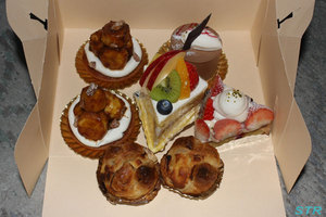 パティスリーYUTAKAのケーキを買う