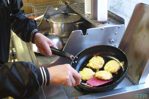 トニーズバーガーのハンバーガー