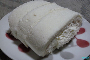 ミルキークリームロール