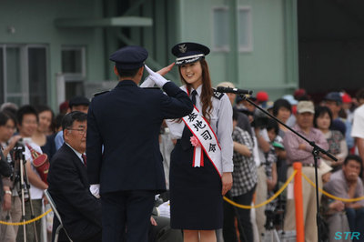防府航空祭2012の一日基地指令は青木さやかさん