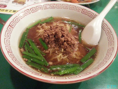四川料理翔龍で食事