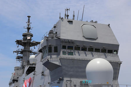 海上自衛隊護衛艦「かが」を見学