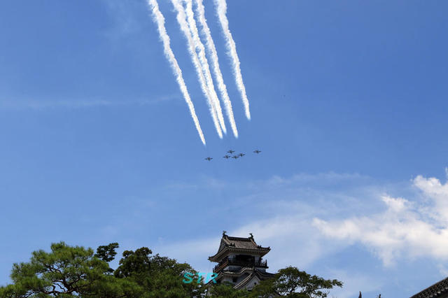 第65回よさこい祭りブルーインパルス展示飛行 前日予行