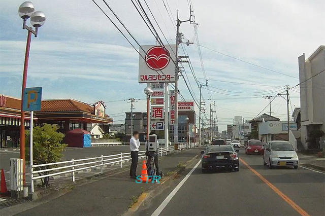 坂出市学園通りで可搬式オービスによる速度取り締まり