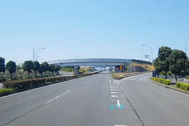 坂出市川津町 国道11号線坂出IC付近 白バイ追尾による取り締まり