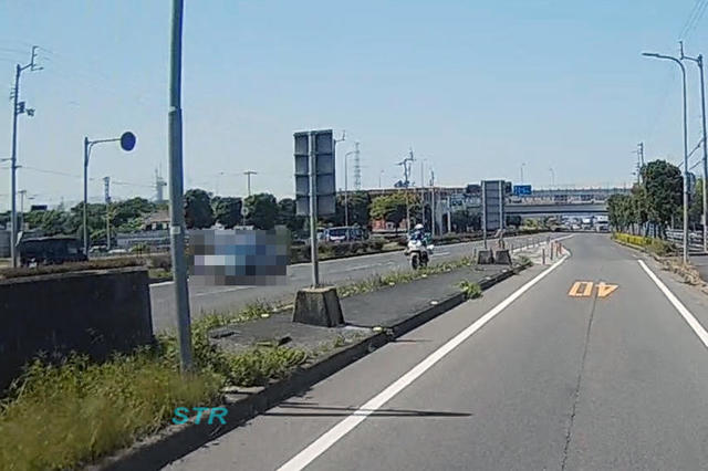 坂出市川津町 国道11号線坂出IC付近 白バイ追尾による取り締まり