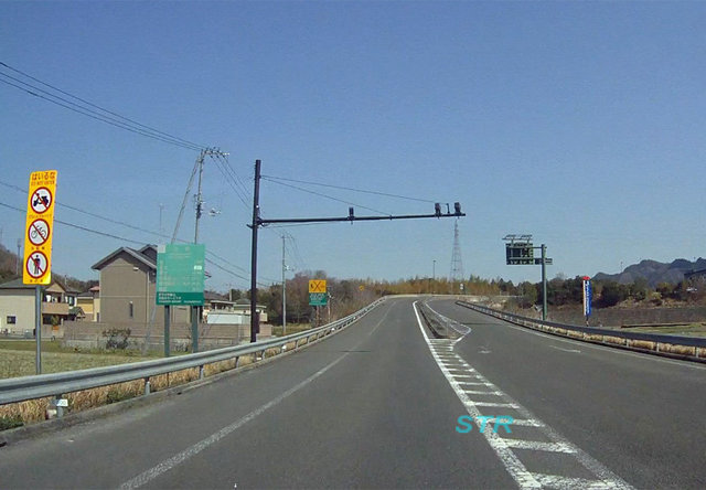 東かがわ市川東 白鳥大内IC前のNシステム