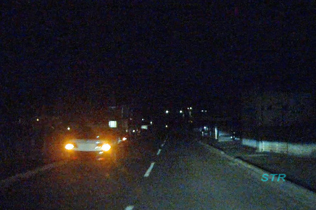 坂出市花町 国道11号線北側側道での一時不停止違反取り締まり