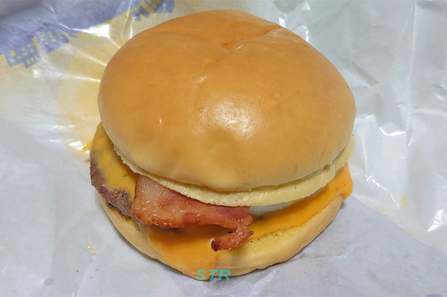 マクドナルドの濃厚ふわとろ月見