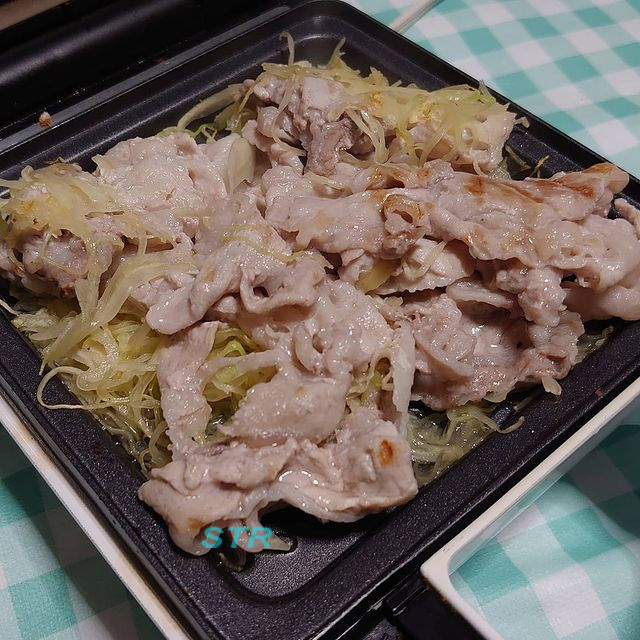 ホットサンドメーカーですき焼き風サンドを作る