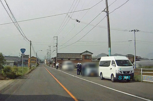 丸亀市綾歌町岡田東 国道438号下り車線でのネズミ捕り