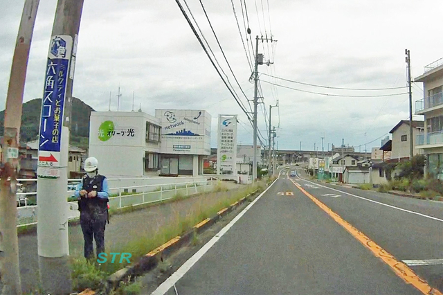 宇多津町茶臼山 県道33号下り車線 まんぷく亭前でのシートベルト取り締まり