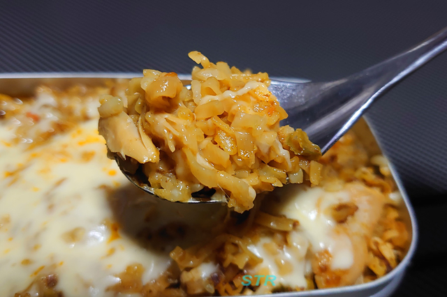 メスティンでチーズカレーヌードル飯を作る