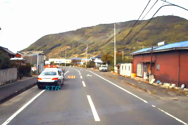 坂出市大屋冨町 県道186号線 船玉神社前の交差点での一時不停止違反取り締まり