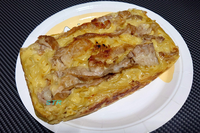 メスティンでそば入りお好み焼きを作る