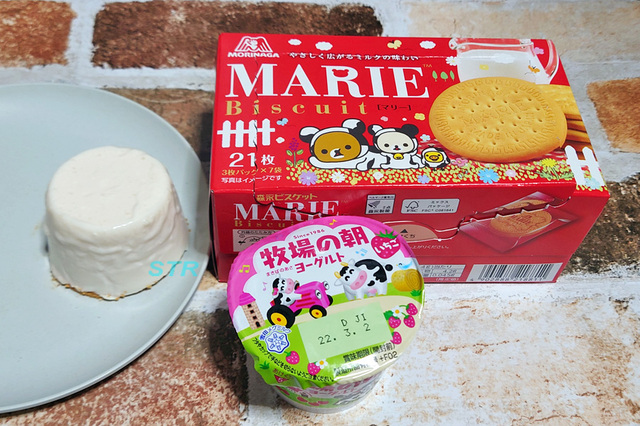 カップヨーグルトでレアチーズケーキを作る
