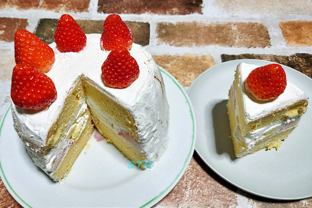 台湾カステラでデコレーションケーキを作る