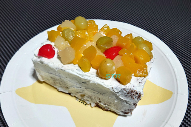 チョコパウンドケーキでデコレーションケーキを作る