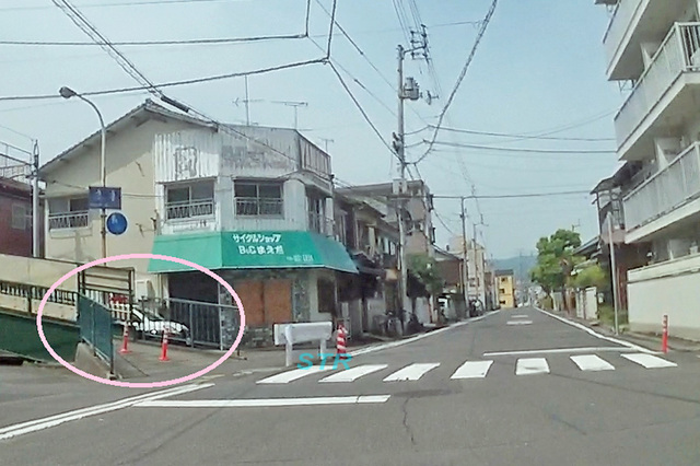 高松市浜ノ町 シーサイドボウル高松前交差点での一時不停止違反取り締まり