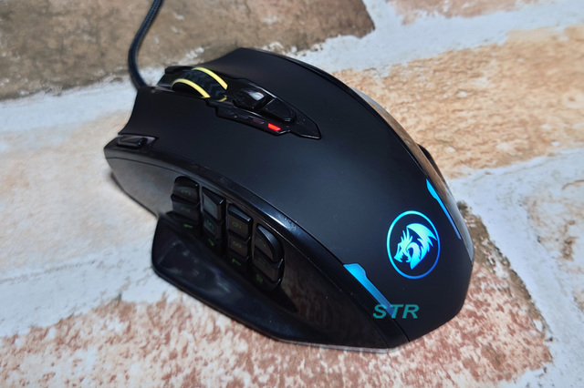 ゲーミングマウス REDRAGON M908 購入