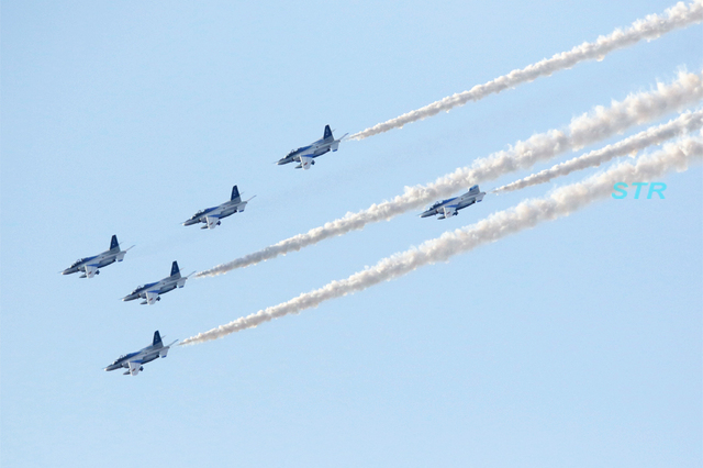 自衛隊フェスタ50・70in滋賀高島 ブルーインパルス展示飛行 予行