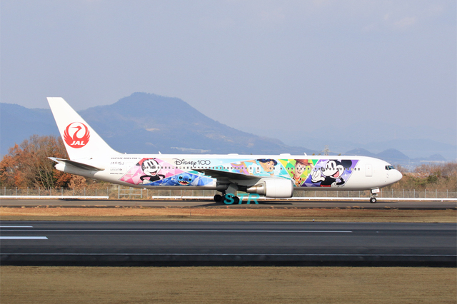 JAL特別塗装機 「ドリームエクスプレス ディズニー100」 
