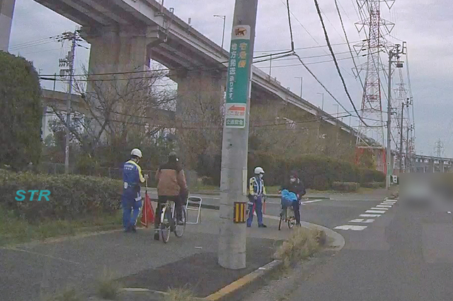 坂出市川崎町 県道192号上り車線 番の州公園西側でのネズミ捕り