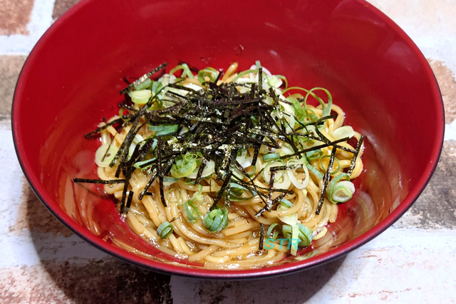 たまごかけラーメンを作る