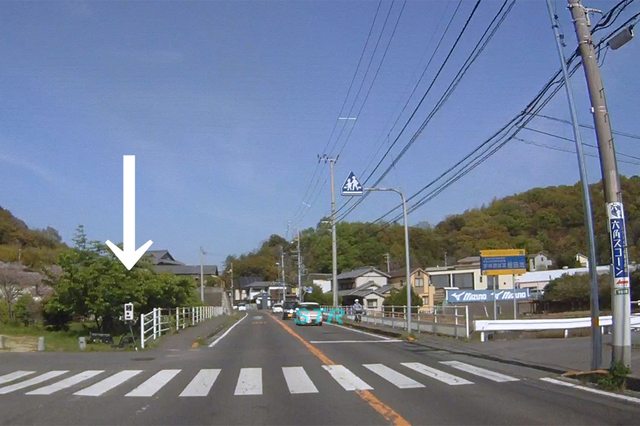宇多津町坂下東 県道33号上り車線 蛭田池公園前での可搬式オービスによる速度違反取り締まり