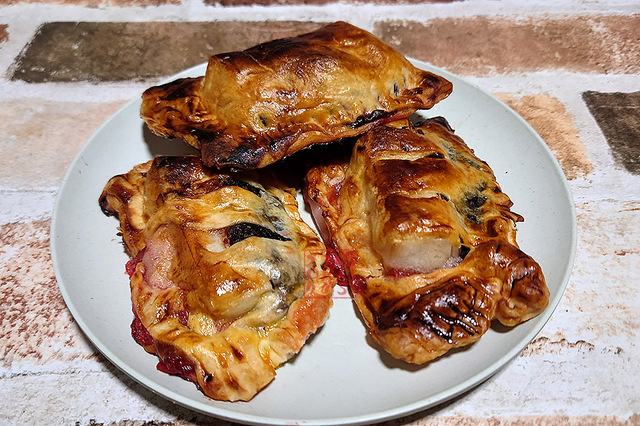 あんことおもちのいちご大福パイっぽいもの？を作ってみる