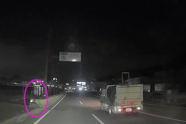 高松市国分寺町国分 国道11号上り車線 府中高架橋での可搬式オービスによる速度違反取り締まり